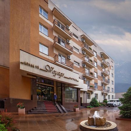 Voyage Hotel Алмати Екстер'єр фото