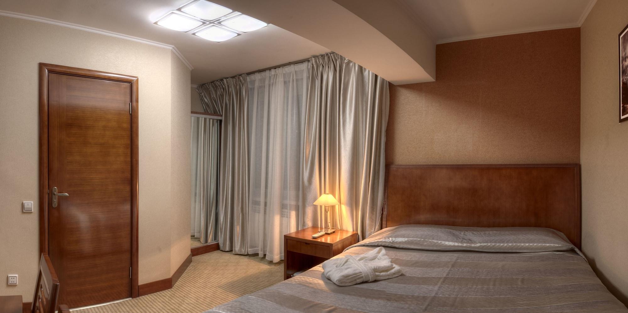 Voyage Hotel Алмати Екстер'єр фото