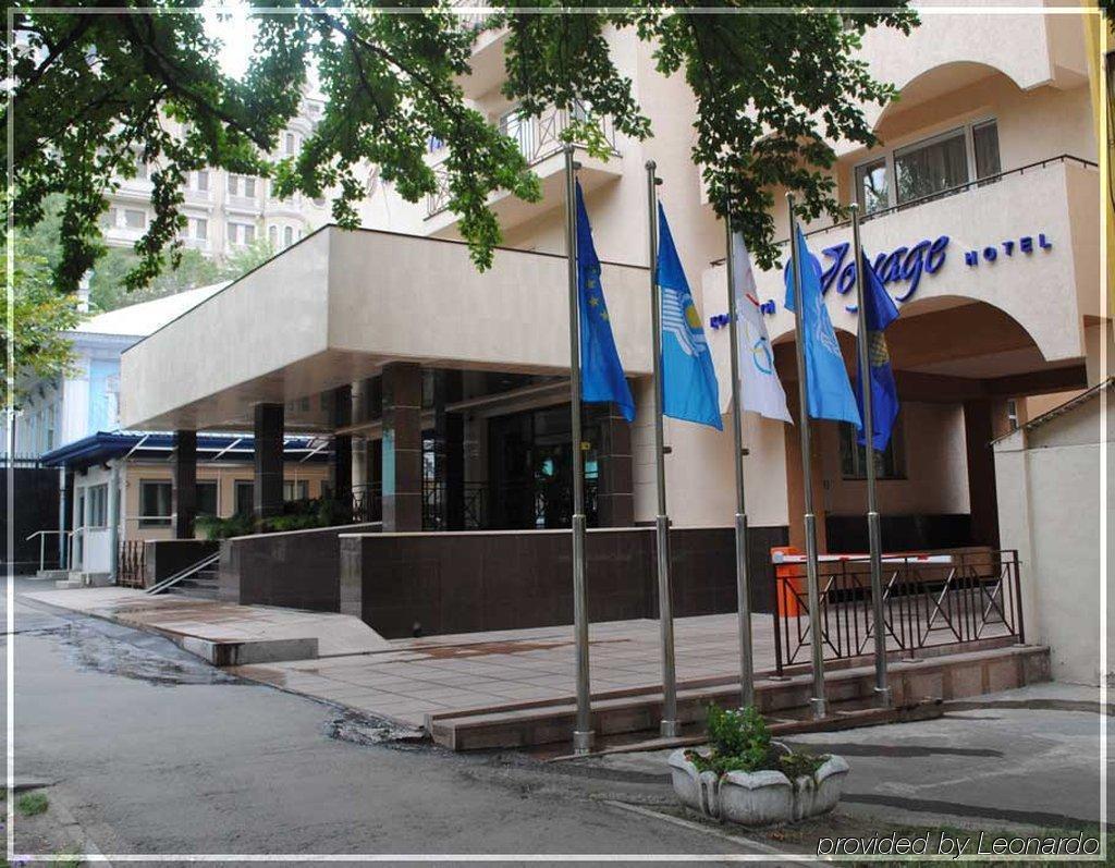 Voyage Hotel Алмати Екстер'єр фото